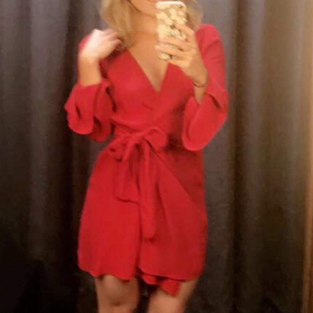 Gorgeous red wrap dress!
